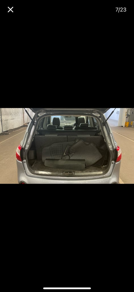 7 SEATER DIESEL REVERSE CAMERA PAN ROOF LEATHER SEATS 