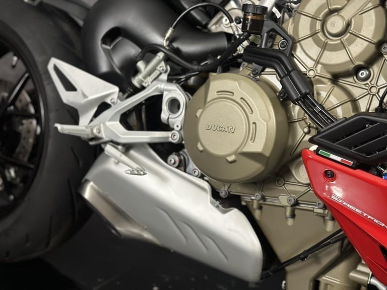 Ducati Streetfighter V4 2020