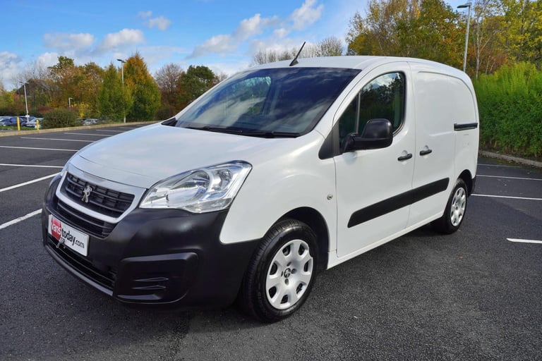 2018 Peugeot Partner 1.6 Partner Professional L1 Blue HDi + EURO 6 Panel Van Diesel Manual