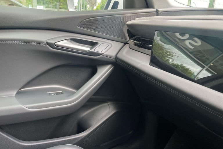 2025 Audi Q6 e-tron 100kWh Performance Sport SUV 5dr Electric Auto (306 ps) ESTATE Electric Autom...