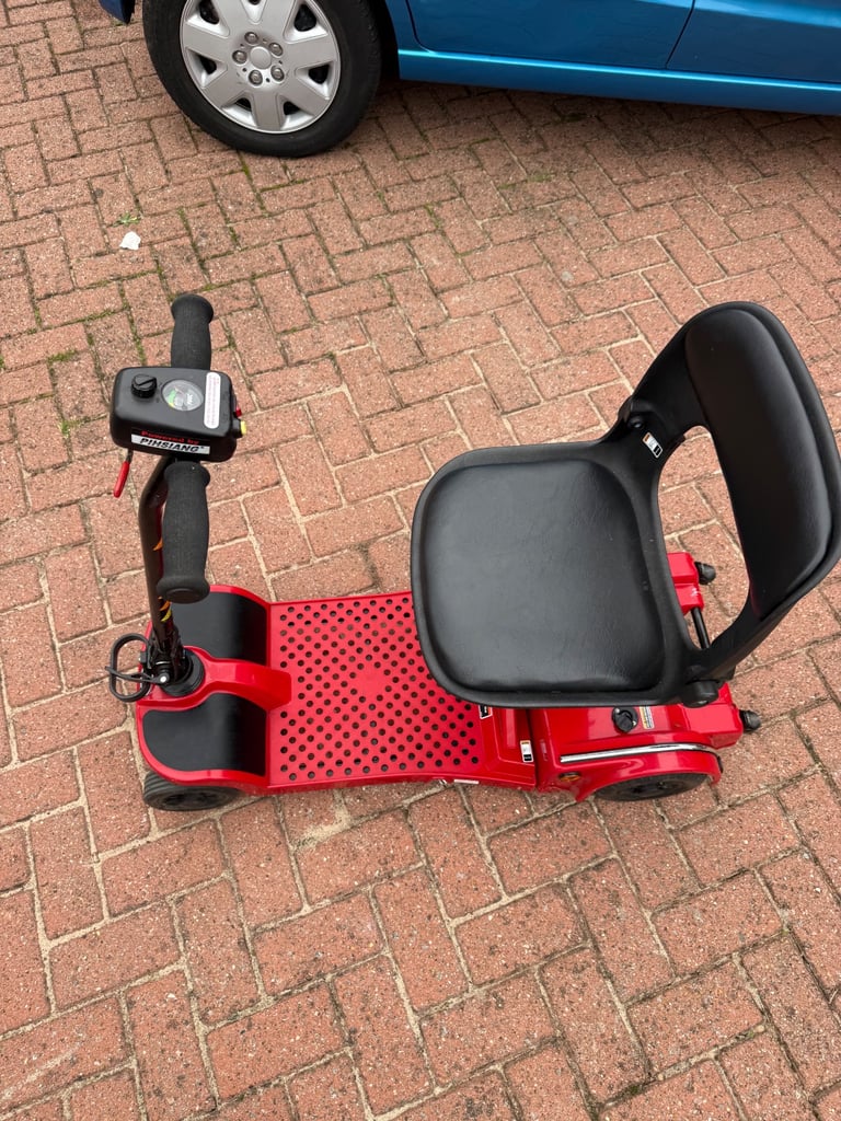 Pro rider folding mobility scooter