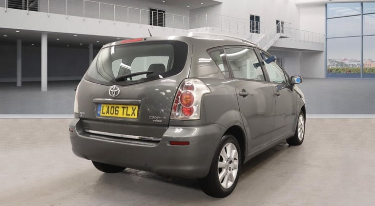 Toyota verso automatic 1.8 petrol 7 seaters ulezfree 