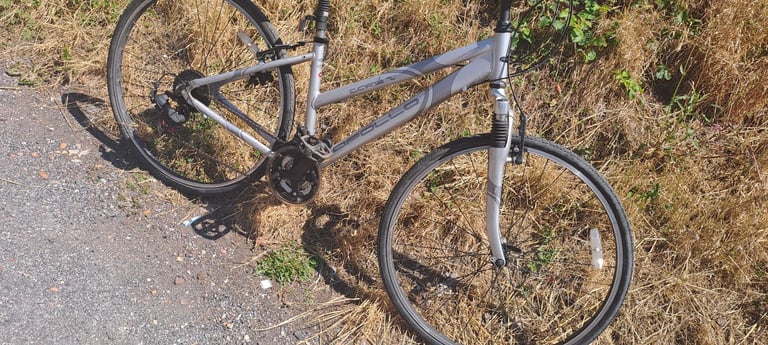 Ladies hybrid aluminium frame townbike 
