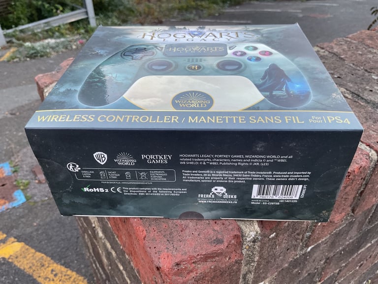 HOGWARTS LEGACY WIRELESS CONTROLLER FOR PS4 - NEW | SEALED