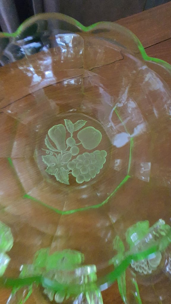 Uranium glass fruit bowl and 3 dishes 