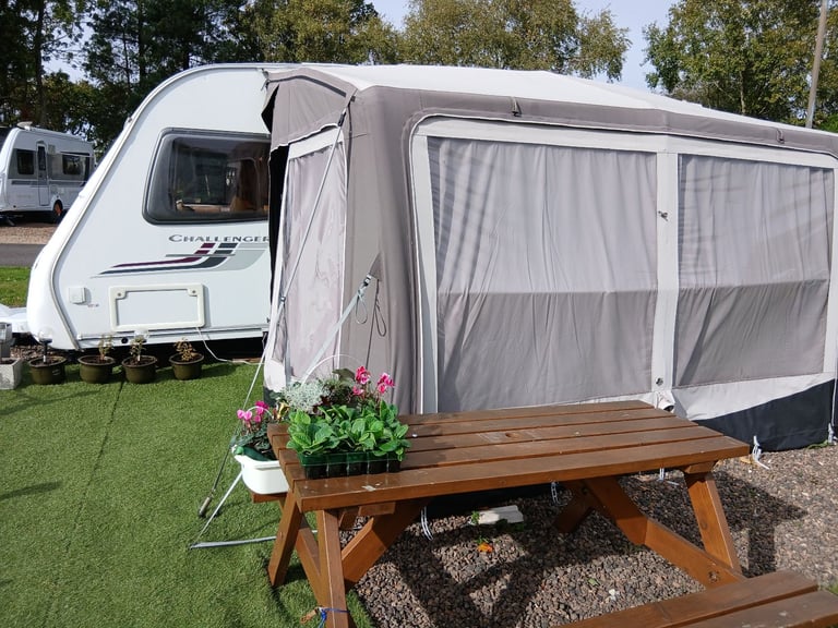 Touring caravan 