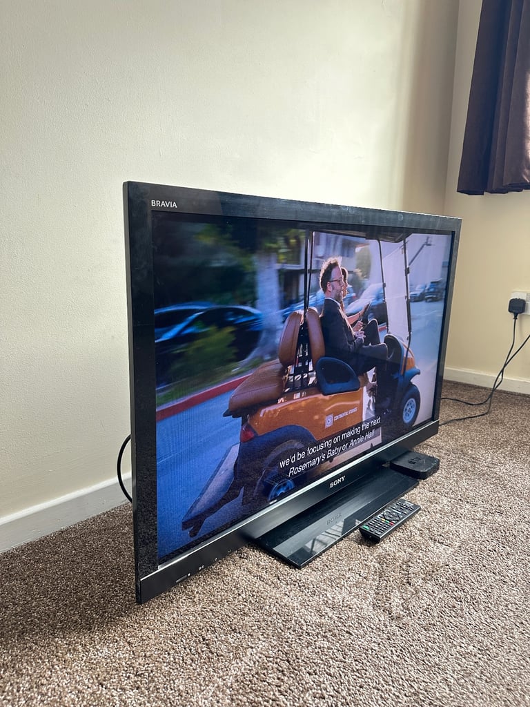 40 Inch Sony Swivel TV - Fully Functional