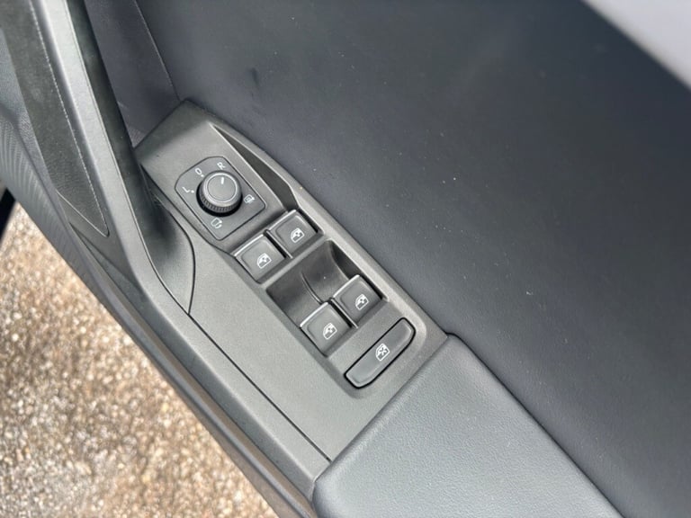  SEAT Leon 1.5 eTSI 150 FR 5dr DSG Petrol