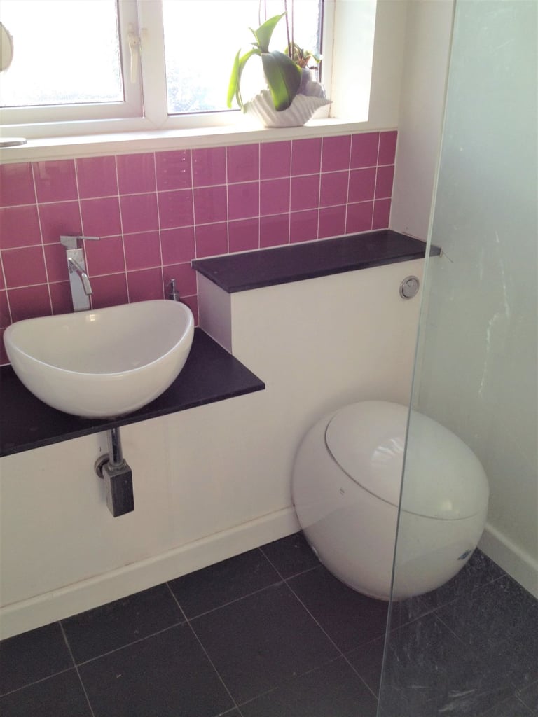 Double room available Monday to Friday only 