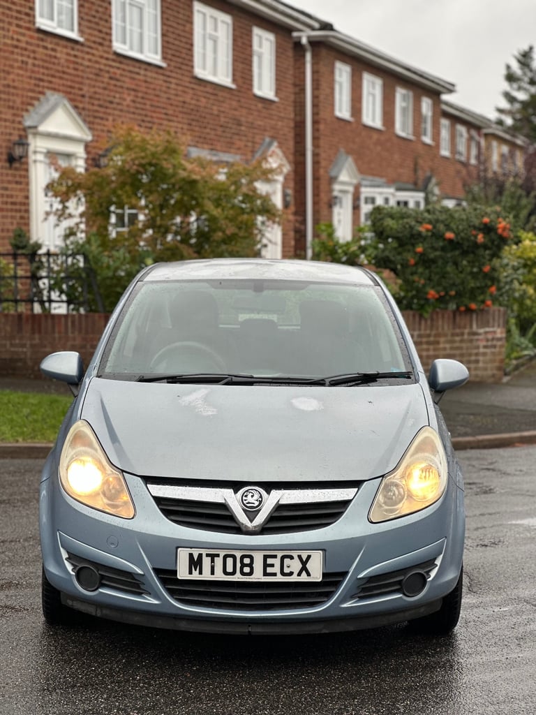 2008 Vauxhall Corsa SE Automatic 1.4L Petrol 69,000 Miles Full Service History 1YR NEW MOT  1 OWNER