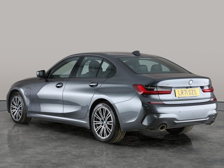 2021 BMW 3 Series 2.0 330e 12kWh M Sport Saloon 4dr Petrol Plug-in Hybrid Auto xDrive Euro 6  Sal...