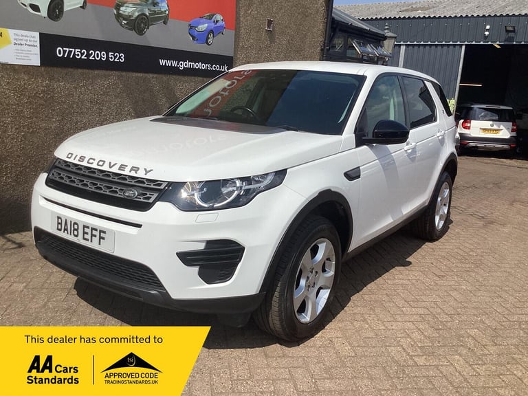 image for 2017 Land Rover Discovery Sport 2.0 TD4 SE Tech Auto 4WD Euro 6 (s/s) 5dr ESTATE Diesel Automatic