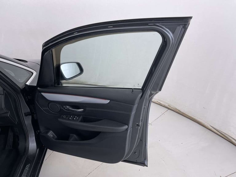 2016 BMW 2 Series 1.5 218i Luxury Auto 5dr MPV Petrol Automatic