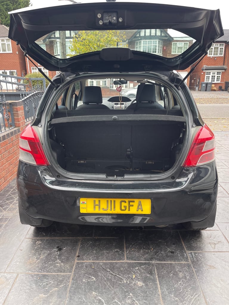 Toyota, YARIS, Hatchback, 2011, Manual, 1329 (cc), 5 doors