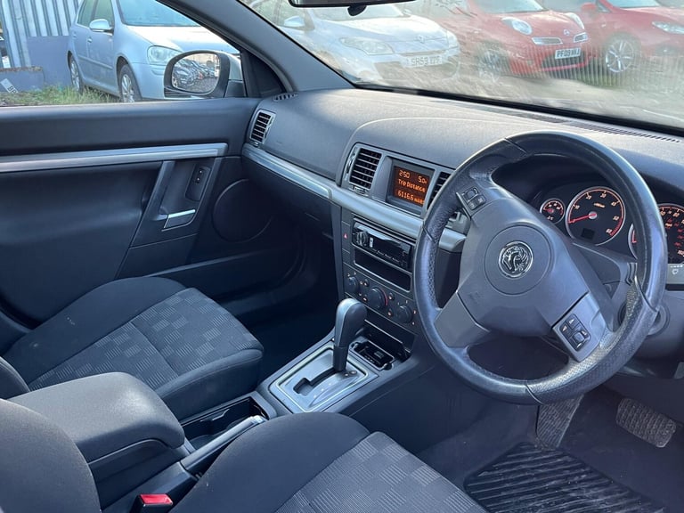 2007 Vauxhall Vectra 1.9 CDTi SRi [150] 5dr Auto HATCHBACK DIESEL Automatic