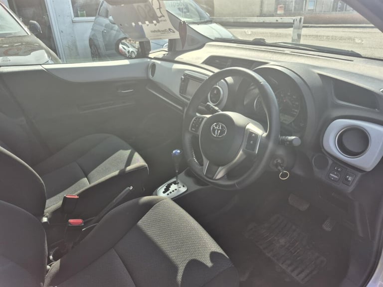 2014 Toyota Yaris VVT-I ICON PLUS Hatchback Petrol/Ele Automatic