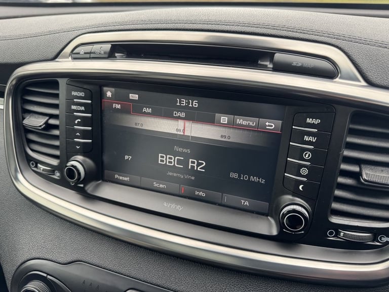 2017 Kia Sorento 2.2 CRDi KX-4 SUV 5dr Diesel Auto AWD Euro 6 (197 bhp) ESTATE Diesel Automatic