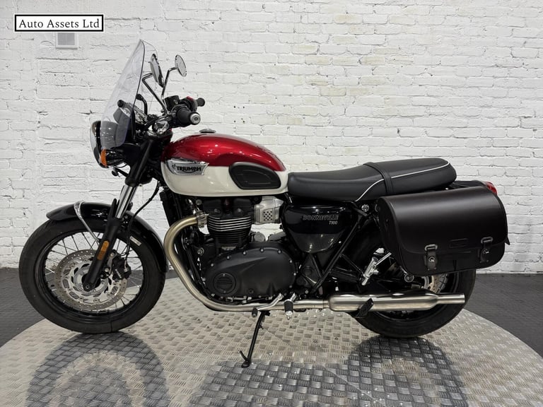 2024 Triumph Bonneville T100 900 Roadster/Retro Petrol Manual Euro 5 (65 ps) Roadster/Retro Petro...