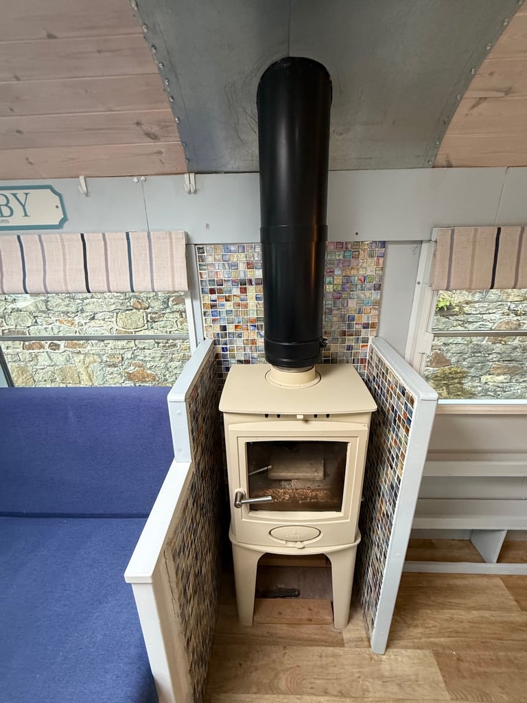 Off Grid Live aboard Skoolie motorhome