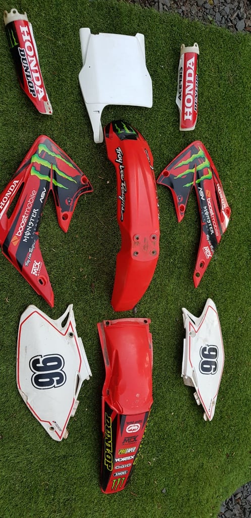 2007 CR 250 used plastics