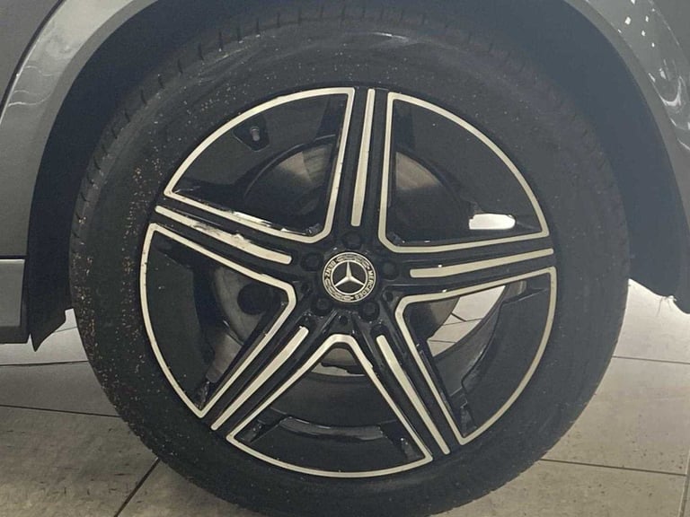 2024 Mercedes-Benz GLE 400e 4Matic Urban Edition 5dr 9G-Tronic SUV Plug-In Hy Automatic