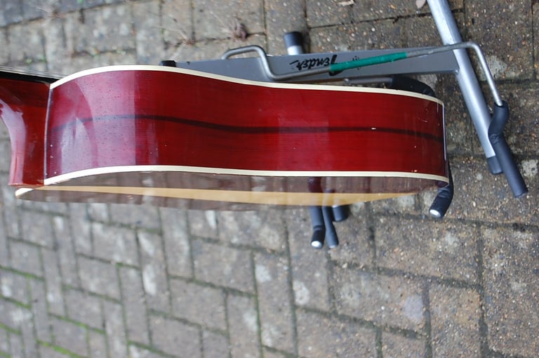 NEW FUJI YAMA ACOUSTIC GUITAR