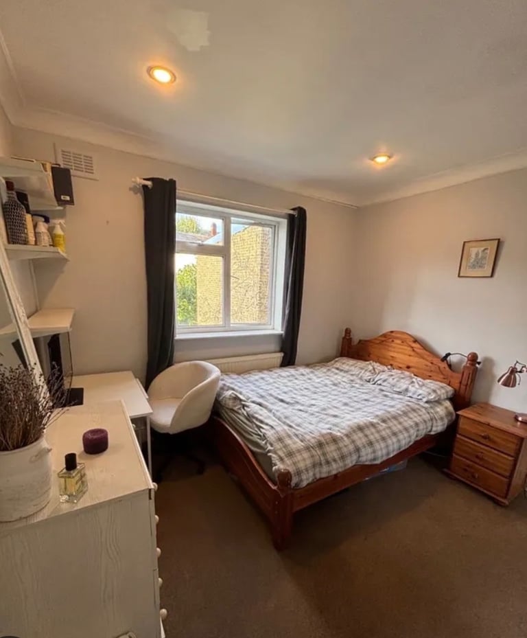 Amazing double room Addlestone