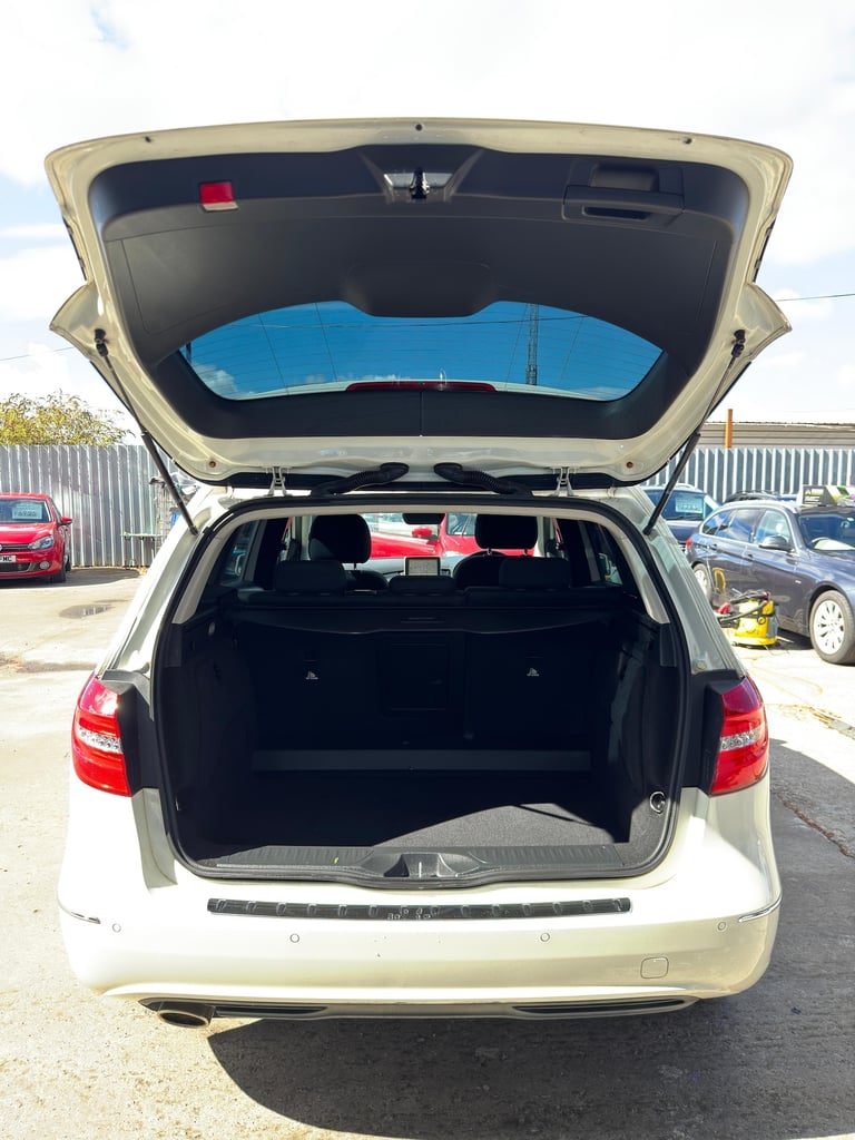 2012 Mercedes-Benz B-Class 1.6 B180 BLUEFFICIENCY MPV Petrol Automatic
