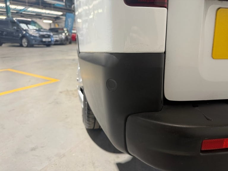 2023 73 RENAULT TRAFIC 2.0 DCI BLUE 30 ADVANCE PANEL VAN 5DR DIESEL MANUAL SWB E