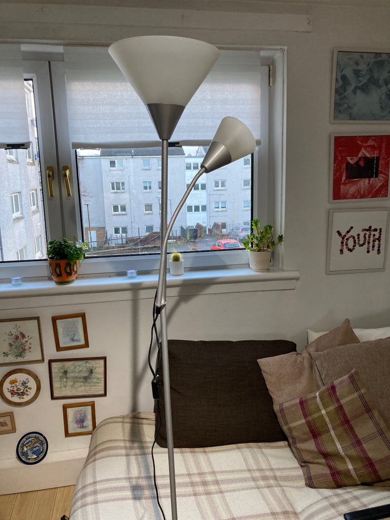 Vintage lloytron mother and child floor lamp