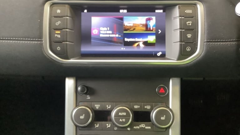 2017 Land Rover Range Rover Evoque 2.0 ED4 SE TECH 5d 148 BHP Estate Diesel Manual