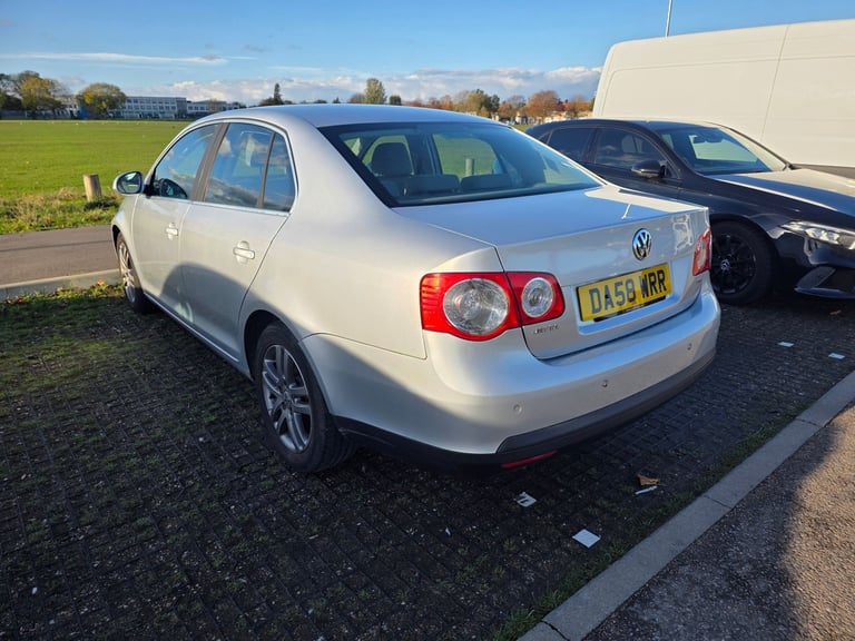 Volkswagen, JETTA, Saloon, 2008, Manual, 1390 (cc), 4 doors