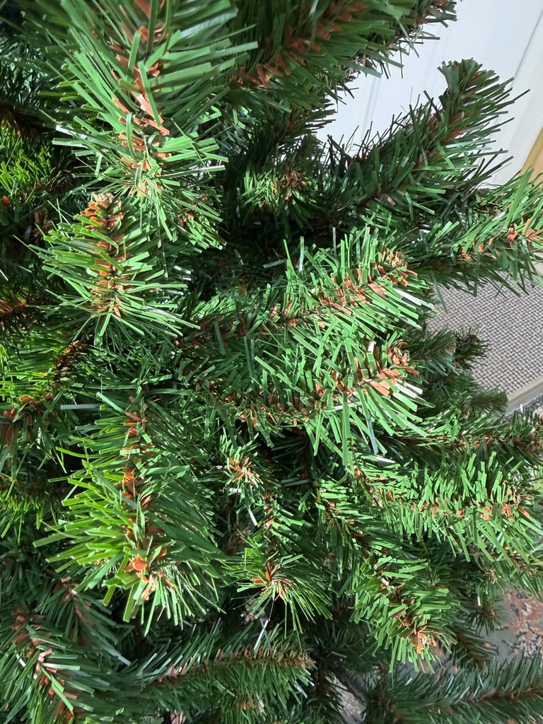Notcutts 4ft 6 Artificial Christmas Tree