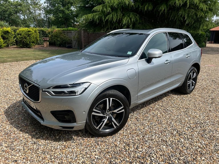 VOLVO XC60 2.0 R-Design T8 Twin Engine AWD 2018