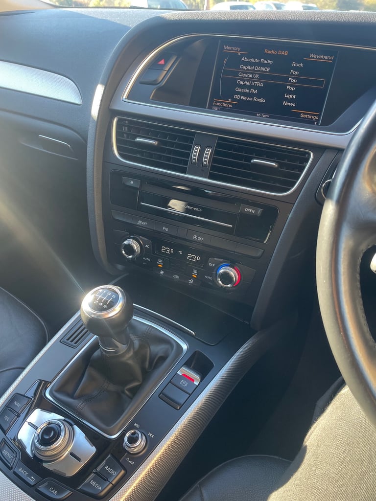 AUDI A4 1.8 TFSI SE TECHNIK SALOON 4DR
