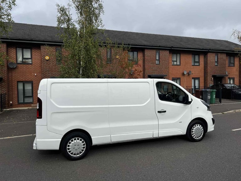 Vauxhall, VIVARO, Panel Van, 2015, Manual, 1598 (cc)