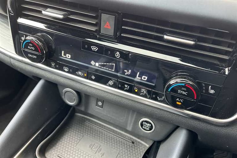2022 Nissan Qashqai 1.3 DIG-T MH TEKNA 5DR 4x4 Petrol Manual