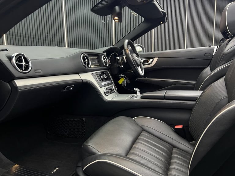 2013 Mercedes-Benz SL 3.5 SL350 AMG Sport Convertible 2dr Petrol G-Tronic Euro 5 (s/s) (306 ps) C...