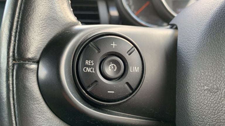 2018 MINI Hatch 1.5 Cooper Hatchback 3dr Petrol Steptronic Euro 6 (s/s) (136 ps) Hatchback Petrol...