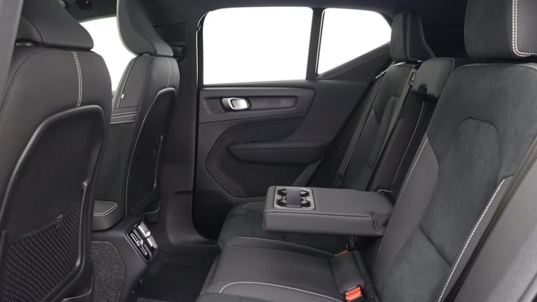2025 Volvo XC40 2.0 B4P Plus Black Edition 5dr Auto ESTATE PETROL Automatic