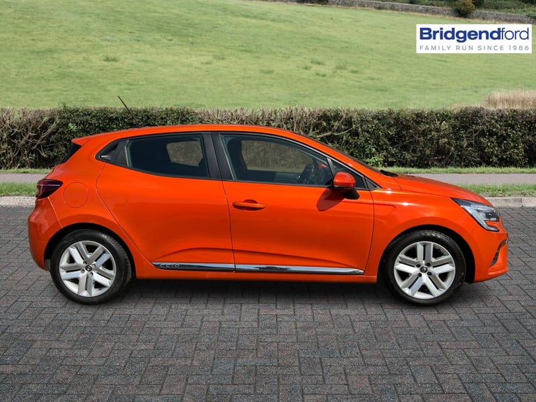 2020 Renault Clio 1.0 SCe 75 Play 5dr Hatchback Petrol Manual