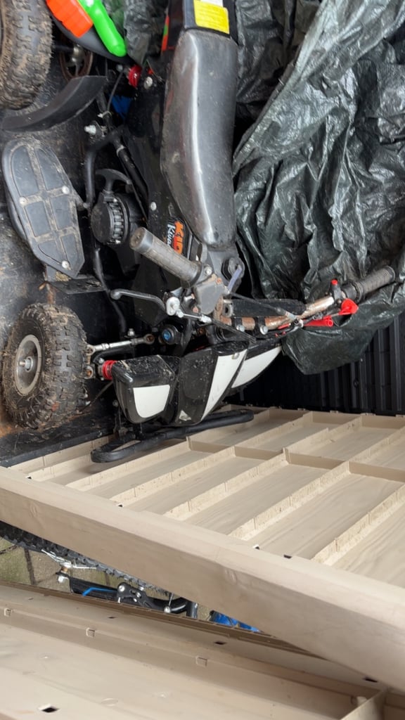 Kids petrol quad 