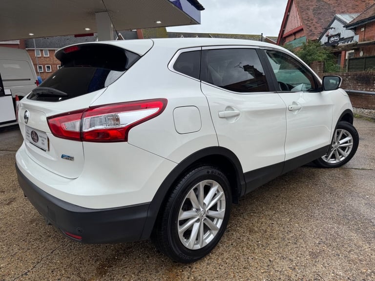 2014 Nissan Qashqai DCI ACENTA PREMIUM Hatchback Diesel Automatic