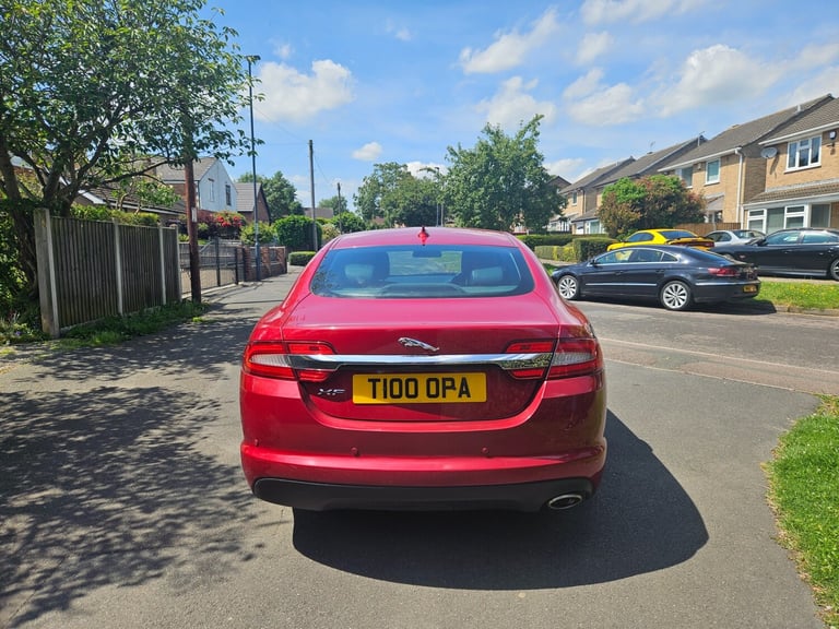 2013 Jaguar XF 2.2d [200] Premium Luxury 4dr Auto SALOON Diesel Automatic