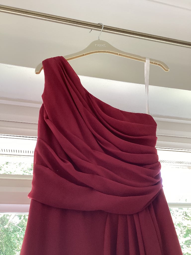 Infinite red bridesmaid/prom dress size 4
