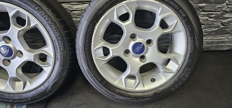 Ford Genuine 15 alloy wheels + 4 x tyres 195 50 15 Lanvigator