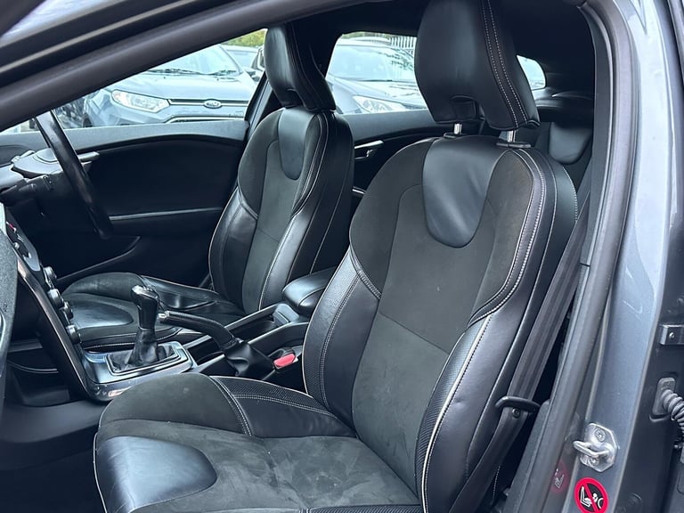 2015 Volvo V40 1.6 D2 R-Design Euro 5 (s/s) 5dr HATCHBACK Diesel Manual