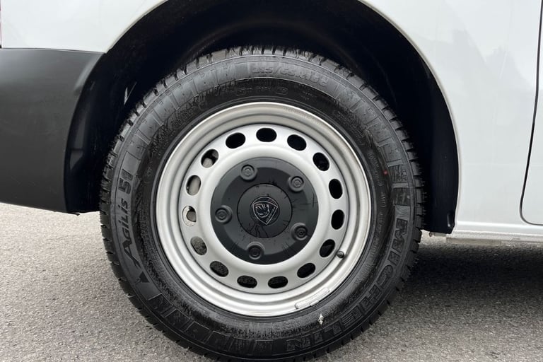  Peugeot Expert 2.0 Bluehdi Professional Standard Panel Van 6dr Diesel Manual