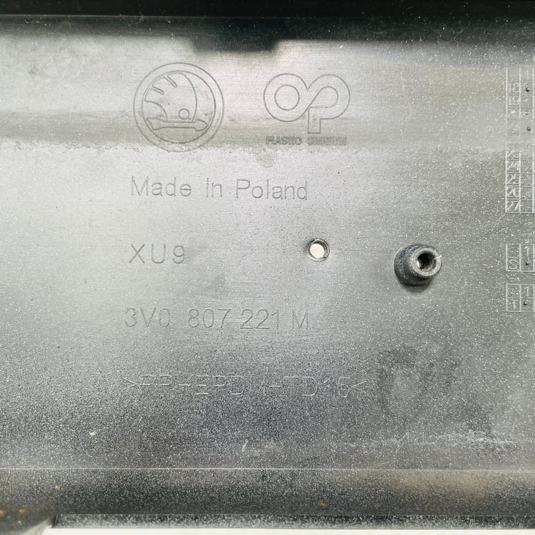 Skoda Superb Front Bumper Mk3 Genuine Grey 2019 - 2024 [ap40]