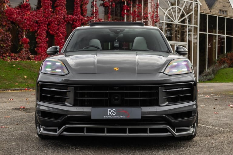 2023 Porsche Cayenne 3.0 V6 E-Hybrid 25.9kWh TiptronicS 4WD Euro 6 (s/s) 5dr ESTATE Petrol/Electr...